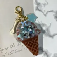 シャカシャカキーホルダー　チョコミントアイスクリーム