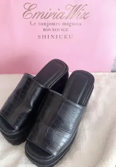 厚底ミュール