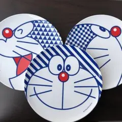 ドラえもん ☆ どこでも皿(柄違い3枚セット) メラニン製　サントリー非売品