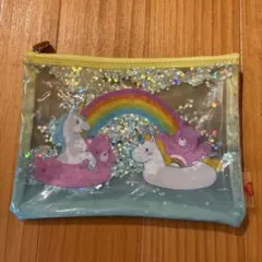 ケアベアのポーチ