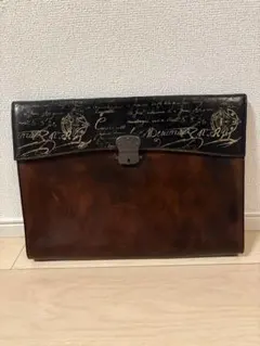 ベルルッティ カリグラフィーペンケース＆鉛筆セット - メルカリ