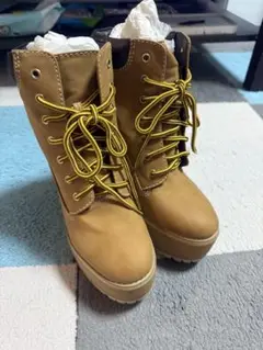 moussy ティンバー風ブーツ