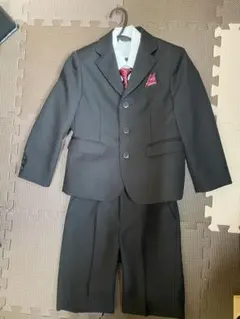 男の子フォーマルスーツ　4点セット