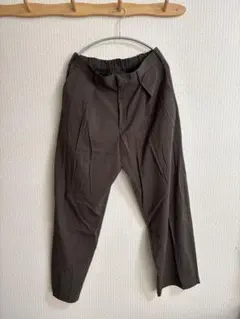 GU ダークブラウン スラックス