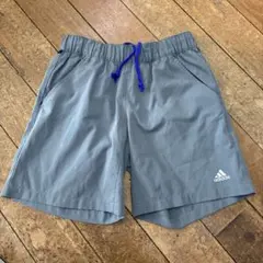 Z234 adidas レディース ショートパンツ グレー S