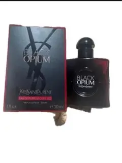 イヴサンローラン 香水　ブラックOP オーデパルファム　オーバーレッド　30ml