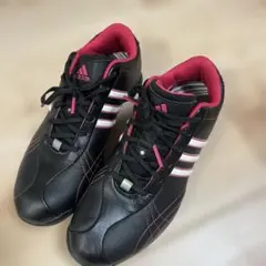 アディダス シューズ