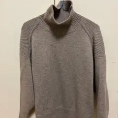 【最終値下げ】 COS タートルネック ニットセーター