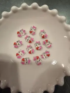 キティーちゃん　ネイルパーツ