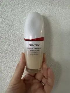 資生堂 エッセンススキングロウ ファンデーション 130 opal