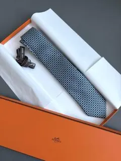 新品 HERMES エルメス ネクタイ ファソネ H柄 総柄 シルバー グレー