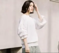 【美品】ストレッチニットシャーリングスリーブプルオーバー　ホワイト