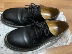 Dr. Martens 3ホール