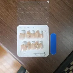 フレンチネイルチップ 8本セット