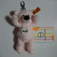 シュタイフ Steiff テディベア KNOPF IM OHR Knopf Teddy bear, 25 cm, light brown - Steiff.com