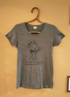 美品！チャイハネ【Walk with Okaka】 半袖Tシャツ グレー おかかのサムネイル
