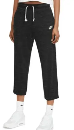 [新品]NIKEスウェットカプリパンツ レディース定価5,200円