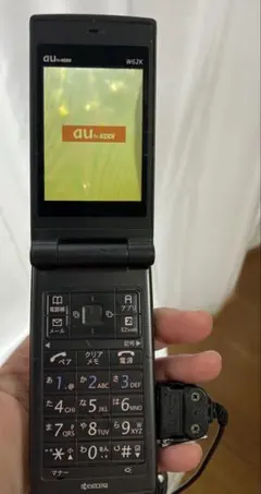 au W63K 京セラ KYOCERA BLACK ブラック 黒 ガラケー - メルカリ