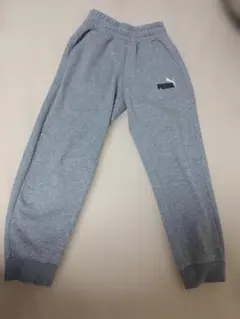 プーマ　スウェット