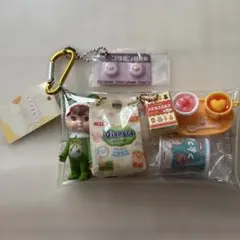 ガチャ詰めポーチ　チャーミーちゃん　赤ちゃんグッズ　ヒヨコニナール　ガチャガチャ