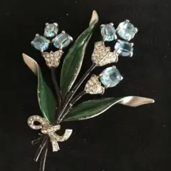 FOXEY リボン型ブローチ クリスタル装飾　未使用品　袋付き FOXEY フォクシー クリスタルフラワーリボンブローチ ビジュー