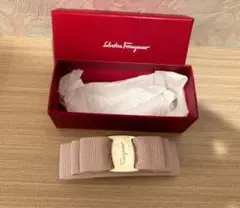 フェラガモ　バレッタ　ピンクのサムネイル