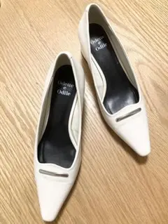 Odette e Odile メタルバー パンプス 23.5のサムネイル
