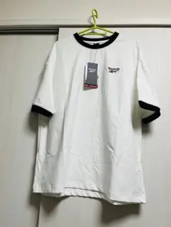 新品未使用　Reebok 半袖 Tシャツ ホワイト ブラックのサムネイル