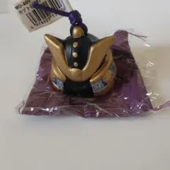 武士の兜デザイン 陶器飾り物