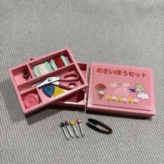 SANRIO 当時もの レトロ winkipinki 裁縫セット 缶入り - メルカリ