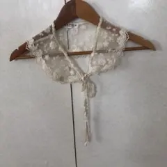 可憐で繊細なレース花柄刺繍つけ襟