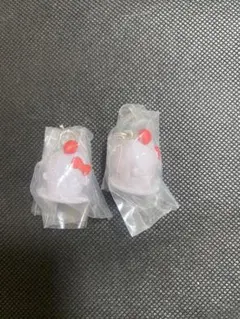 モンチッチ　×　ハローキティ　めじるしアクセサリー　ガチャガチャ