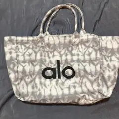 Alo Yoga グレータイダイ ショッパー トートバッグ TOTE 未使用 - メルカリ