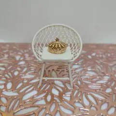 H☆フェーヴ☆ゴールドの王冠☆ティアラ☆ミニチュア陶器　フランス雑貨