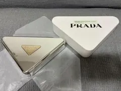 PRADA BEAUTY ビューティクラッチケース　新品のサムネイル