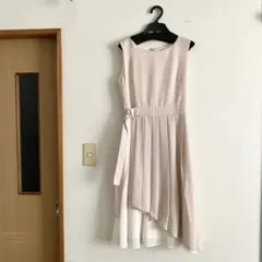 最終価格 新品同様 ブロッキングワンピース ベージュ マーキュリーデュオ