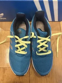 アディダス　スニーカー　20cm