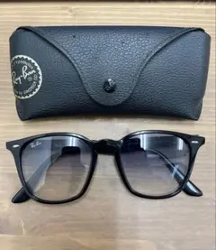 Ray-Ban ブラック スクエア サングラス ケース付き