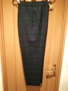 クリーニングタグ付き　TWO MORE　ウール１００　ワイドパンツ