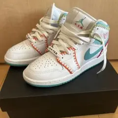 美品　着用一回のみNIKE エアジョーダン1 MID SE (GS) 22.5