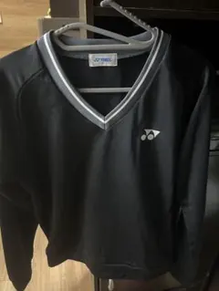 YONEX Vネック ブラックウェア