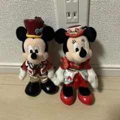 クリスマス ミニー ミッキー ぬいぐるみバッジ テーブルイズウェイティング