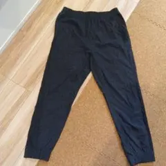 adidas ジョガーパンツ