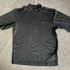 ナイキ　ハイネック　半袖