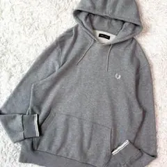 極美品/XL✨フレッドペリー スウェットパーカー 月桂冠 ティップライン グレーのサムネイル