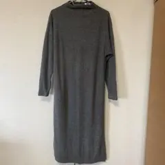 タートルネックニットワンピース