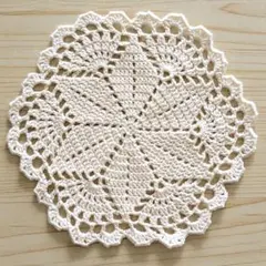 ハンドメイド かぎ針編み ドイリー オフホワイトのサムネイル