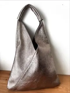 美品】madras（マドラス）バルーンバッグ 本革 レザー レッド - メルカリ