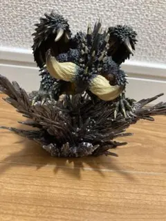 モンスターハンターコレクターエディション　ネルギガンテ　フィギュア　開封品