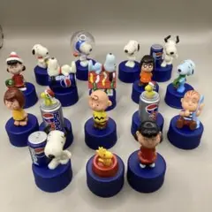 スヌーピー ペプシ　ボトルキャップ １７個